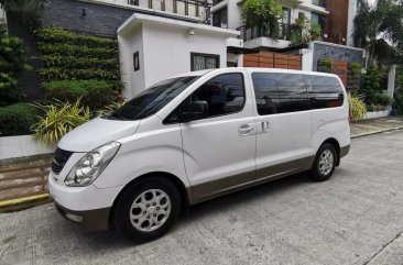 White Hyundai Starex 2008 for sale in Automatic