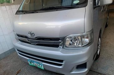 Selling Silver Toyota Hiace Super Grandia 2013 in Pasay