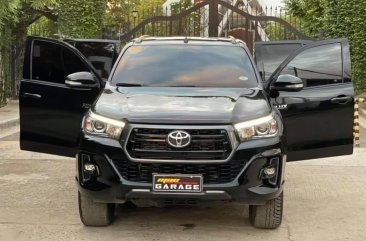 Selling Black Toyota Hilux 2020 in Quezon