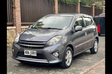 Selling Grey Toyota Wigo 2015 Hatchback 