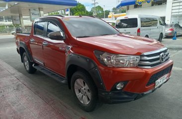 Selling Orange Toyota Hilux 2019 in Manila