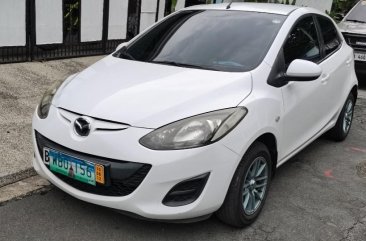 White Mazda 2 2012 for sale in Parañaque