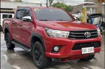 Red Toyota Hilux 2017 for sale in Automatic