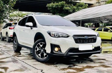 Pearlwhite Subaru Xv 2018 for sale in Automatic