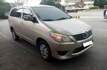 Silver Toyota Innova 2012 for sale in Manual