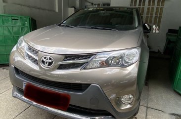 Selling Brown Toyota RAV4 2015 in Quezon