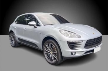 Pearl White Porsche Macan 2016 for sale in Pasig