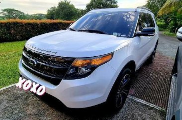 Pearl White Ford Explorer 2015 for sale in Makati