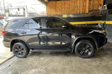 Black Toyota Fortuner 2016 for sale in Manila