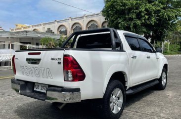 Selling White Toyota Hilux 2016 in Muntinlupa