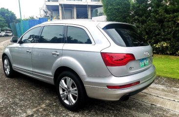 Selling Pearl White Audi Q7 2013 in Manila