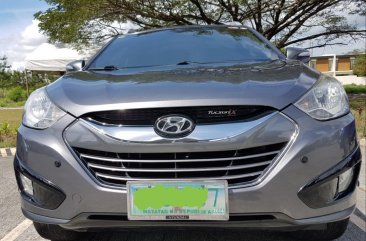Selling Silver Hyundai Tucson 2010 in Parañaque