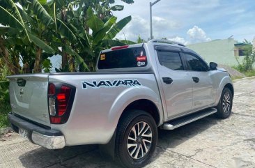 Selling Brightsilver Nissan Navara 2018 in San Fernando