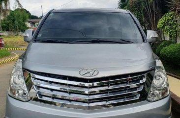 Selling Silver Hyundai Grand Starex 2013 in Marikina