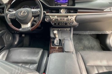 Brightsilver Lexus ES 350 2018 for sale in Pasig