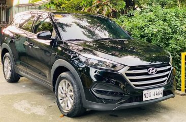 Selling Black Hyundai Tucson 2016 in Imus