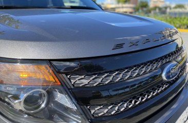 Grey Ford Explorer 2015 for sale in Automatic