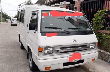 Selling White Mitsubishi L300 2017 in General Trias
