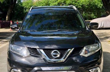 Black Nissan X-Trail 2015 for sale in Automatic