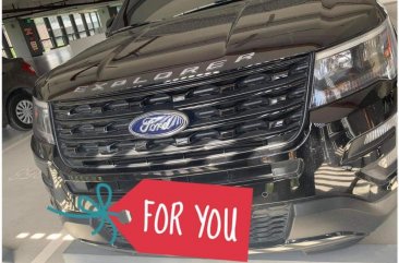 Selling Black Ford Explorer 2017 in Manila