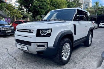 Selling White Land Rover Defender 2021 in Pasig