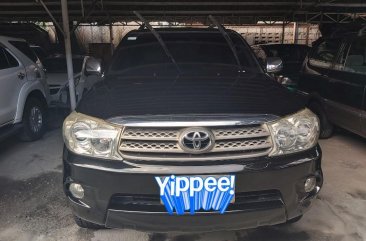 Selling Black Toyota Fortuner 2011 in Pasay