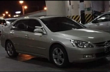 Selling Pearl White Honda Accord 2007 in Biñan