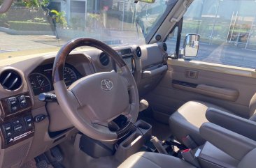 Yellow Toyota Land Cruiser 2017 for sale in Pasig