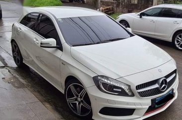 Selling White Mercedes-Benz A250 2013 in Las Piñas