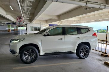 Selling White Mitsubishi Montero 2016 in Baliuag