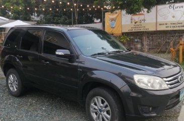 Selling Black Ford Escape 2010 in Bacoor