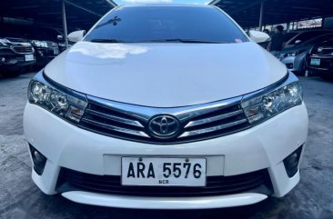 Sell White 2015 Toyota Corolla Altis in Las Piñas