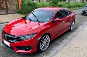 Red Honda Civic 2018 for sale in Automatic