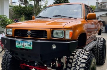 Selling Orange Toyota Hilux 1997 in Las Piñas