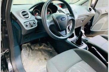 Grey Ford Fiesta 2013 for sale 