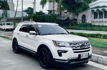 Pearl White Ford Explorer 2018 for sale in Automatic