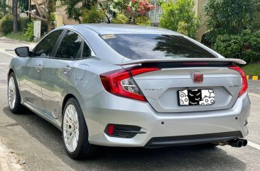 Silver Honda Civic 2016 for sale in Automatic