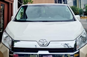 White Toyota Grandia 2019 for sale in Marikina