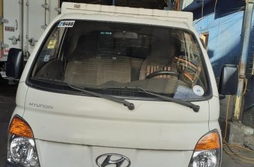 Selling White Hyundai H-100 2010 in Manila