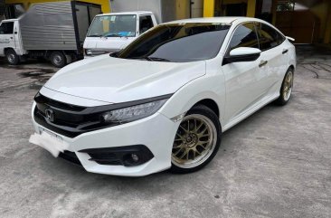 Selling Pearl White Honda Civic 2016 in Talisay