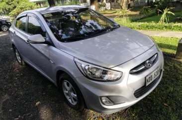 Selling Pearl White Hyundai Accent 2016 in Manila