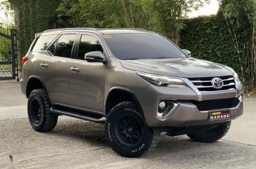 Selling Silver Toyota Fortuner 2018 in Quezon