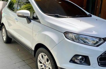 Selling White Ford Ecosport 2016 in Makati