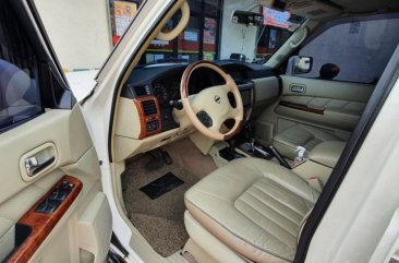 Selling Pearl White Nissan Patrol 2011 in Pasig