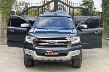 Selling Grey Ford Everest 2017 in Quezon City