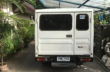 Selling White Mitsubishi L300 2008 in Talisay