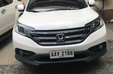 White Honda CR-V 2015 for sale in Quezon