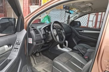 Selling Brown Isuzu MU-X 2016 in San Fernando