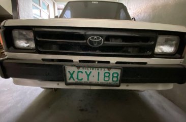 Selling White Toyota Tamaraw 2002 in Manila