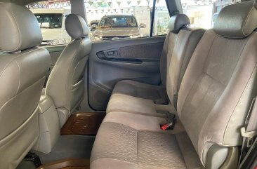 Selling Red Toyota Innova 2005 in San Fernando